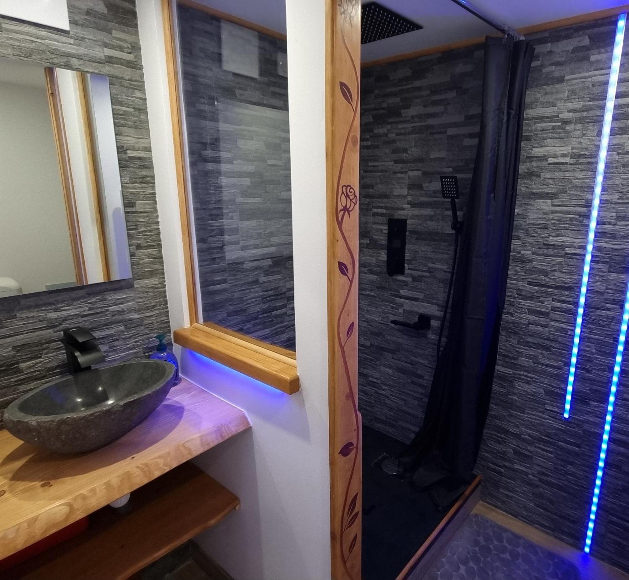 Appartement Romantique Climatise Belorizon - 30 Min De La Mer Pignans Buitenkant foto